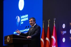 Cumhurbaşkanı Yardımcısı Cevdet Yılmaz, Türkiye’nin artık krizleri izleyen değil, stratejik