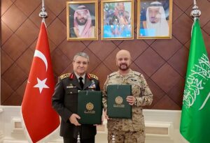 &nbsp; Suudi Arabistan’da Askeri Törenle Karşılandı, Görüşmelerin Ardından Sonuç Raporu