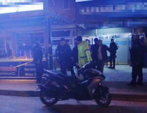 Antalya’nın Manavgat ilçesinde bir tekel bayisi işletmecisi, iş yerinde tartıştığı