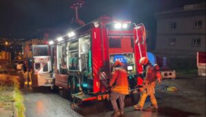 &nbsp; Ütü Masası Üretimi Yapılan Fabrikada Gece Saatlerinde Yangın Çıktı