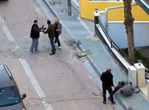 Yıkım Çalışmaları Başlayan Binada Hurdaların Sökümü Sırasında Çıkan Tartışma Kısa