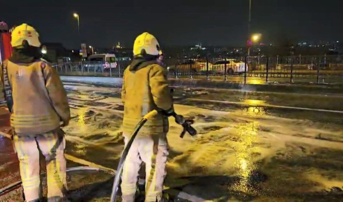&nbsp; Refik Saydam Caddesi’nde Taksi Yangını Trafiği Aksattı Beyoğlu’nda içinde