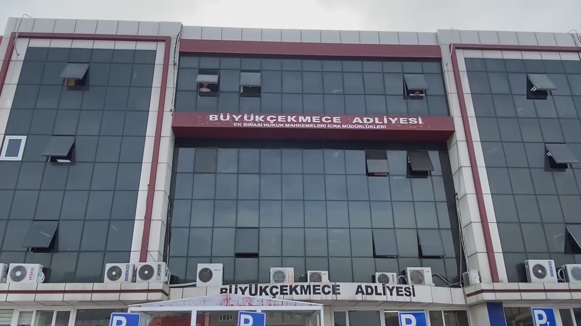 Emanet Bürosunda Hırsızlık Şoku Büyükçekmece Adliyesi emanet bürosunda görevli memur