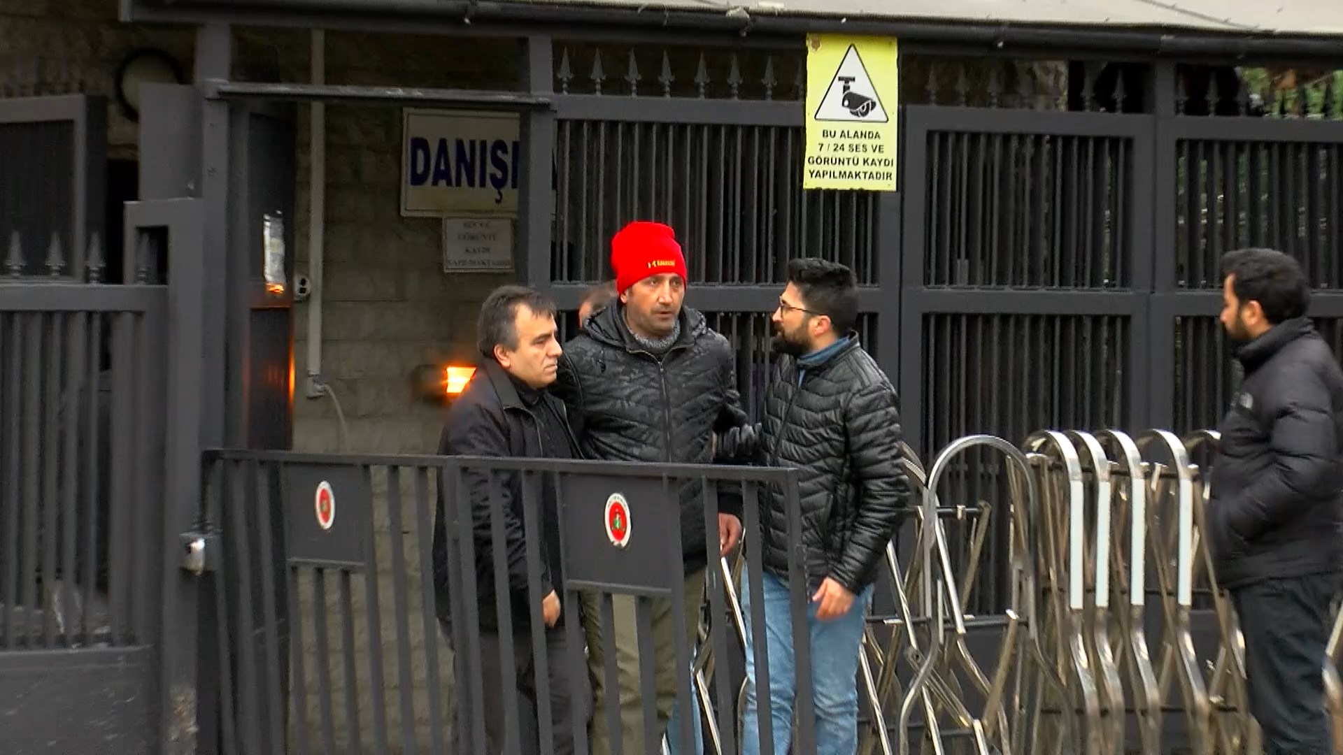 Esenyurt’ta 5 Kişinin Öldüğü Servis Kazasında Cenazeler Adli Tıp Kurumu’ndan