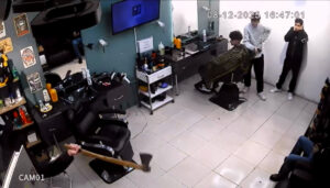 &nbsp; Alacak Verecek Tartışması Baltalı Saldırıya Dönüştü İstanbul’un Kağıthane ilçesinde,