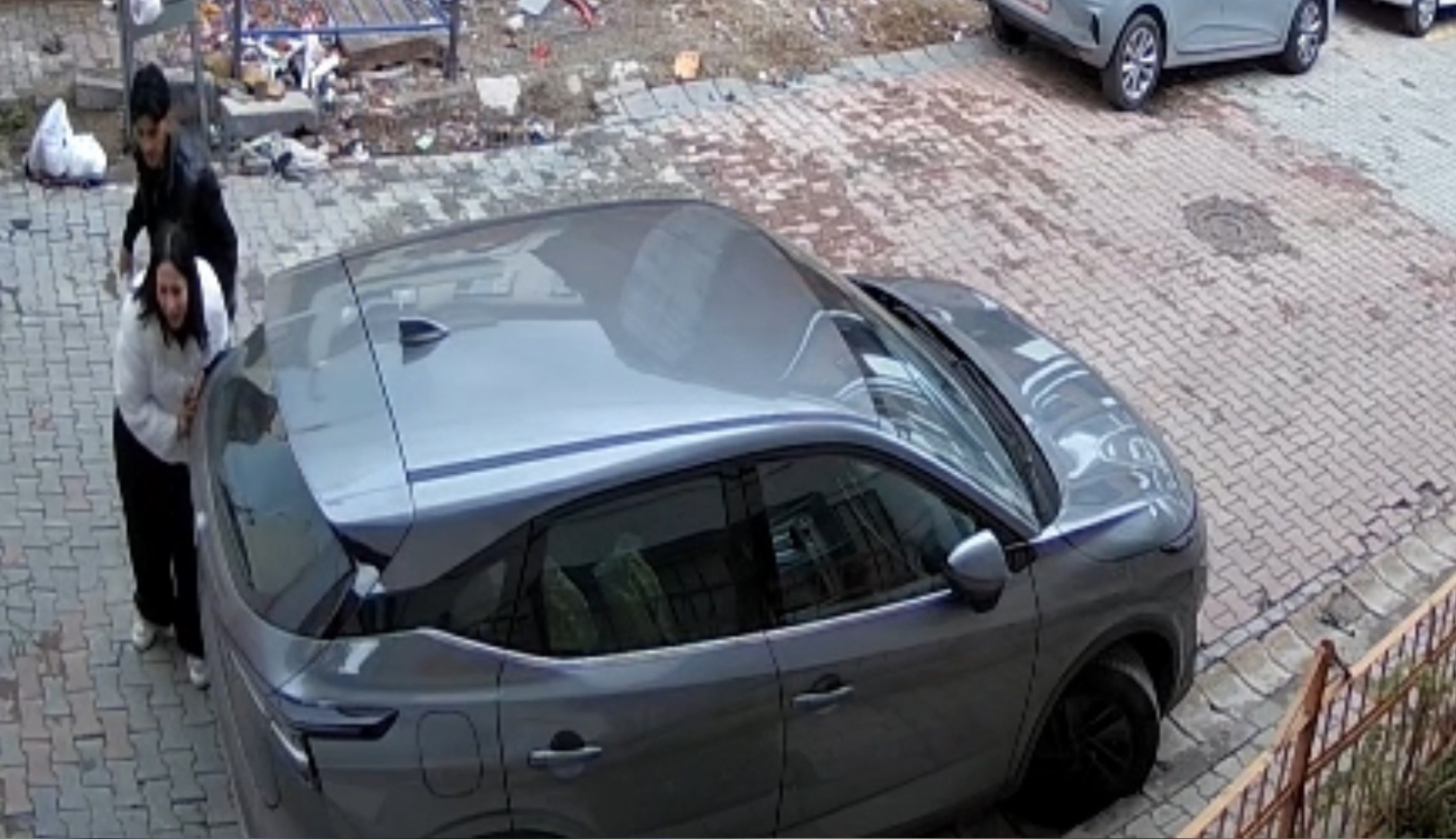 &nbsp; Konuşma Bahanesiyle Dışarı Çıkardı, Tekme Tokat Saldırdı İSTANBUL’un Kağıthane
