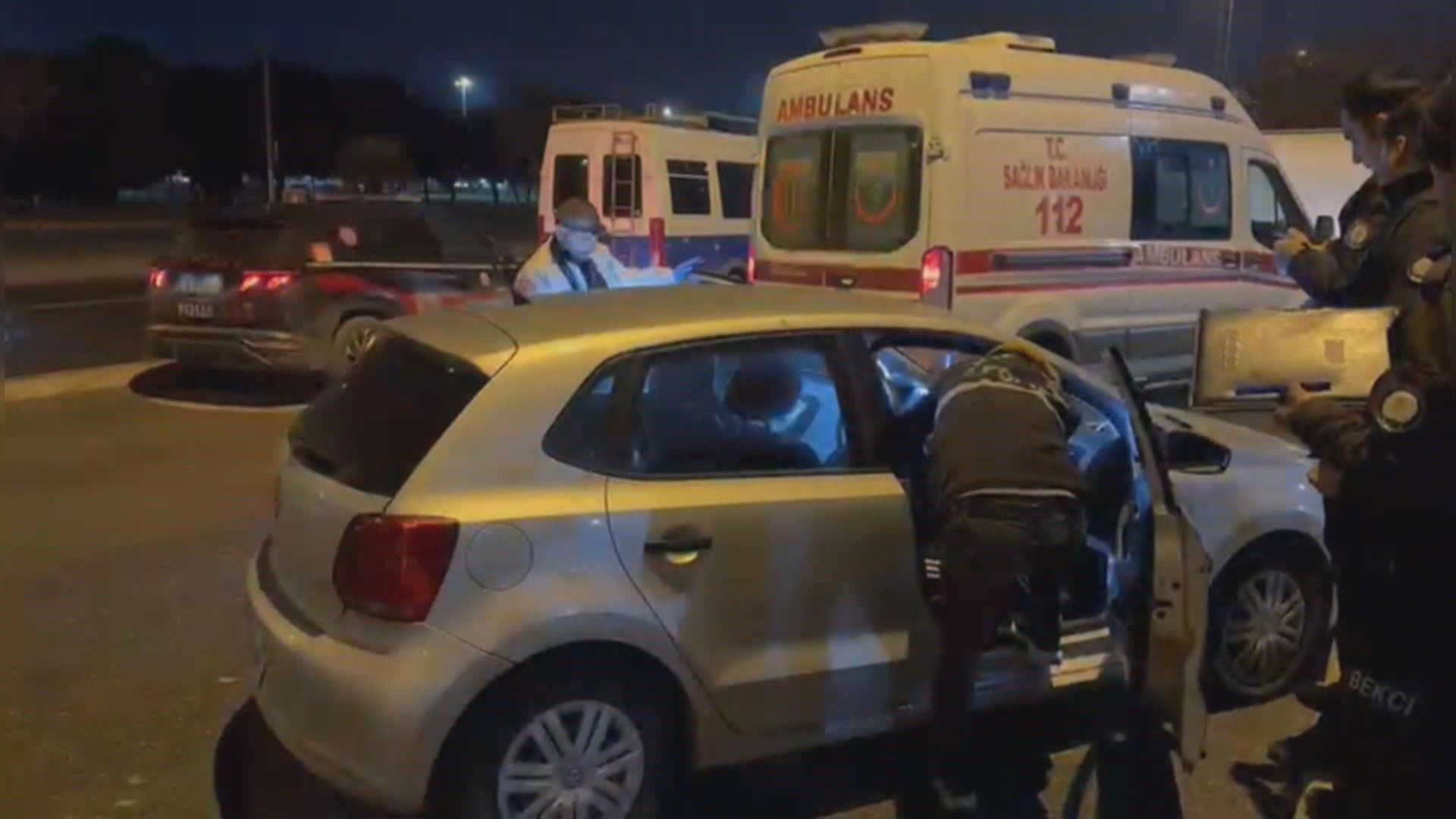 &nbsp; Polis Şüphe Üzerine Yaklaştı, Araçta Hareketsiz Halde Bulundu İstanbul’un