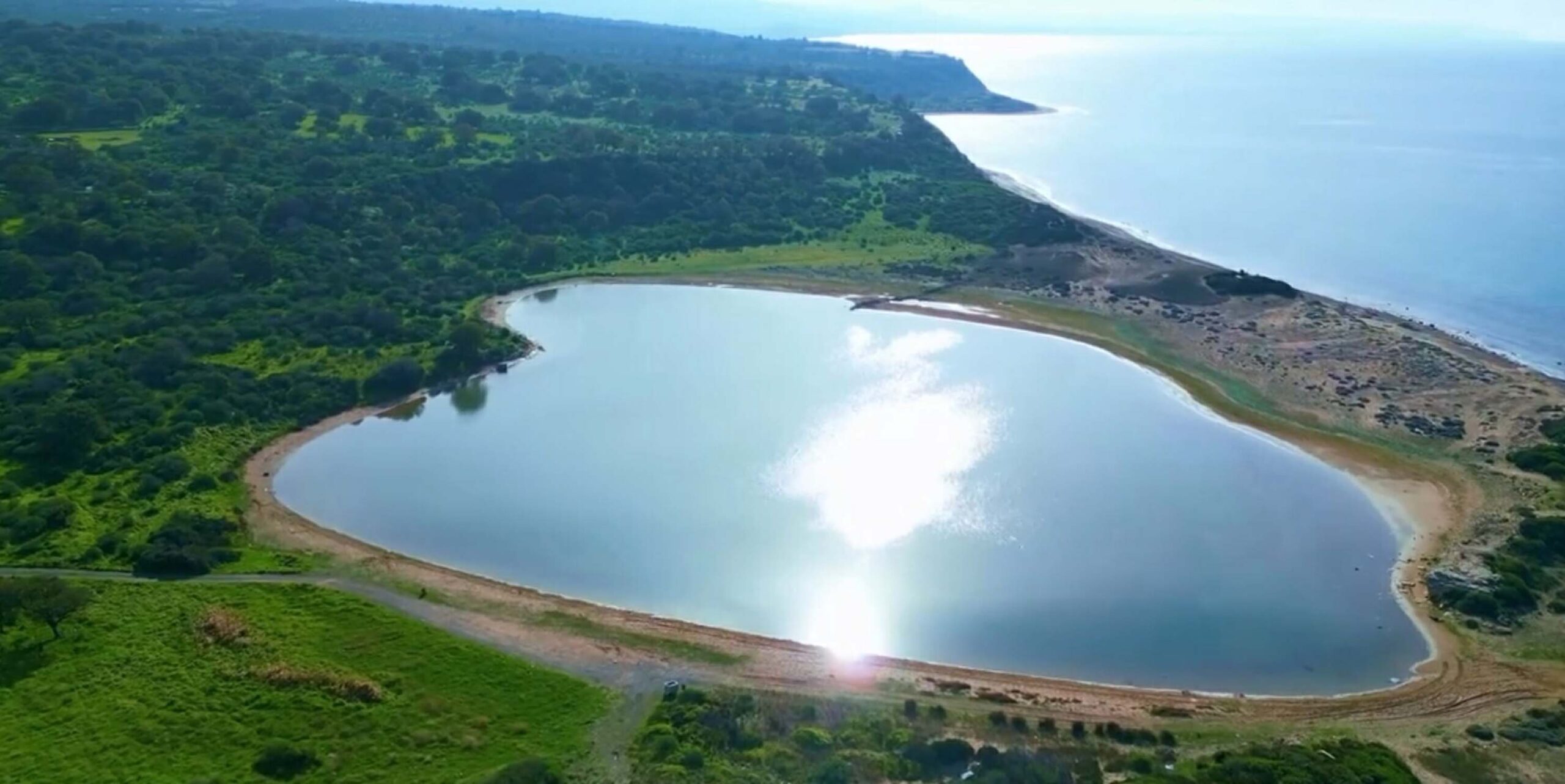 &nbsp; Ezine’deki Kalpli Göl Ziyaretçilerin İlgi Odağı Çanakkale’nin Ezine ilçesinde,