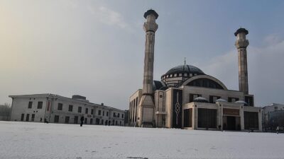 Gece Boyunca Süren Kar Yağışı Etkili Oldu Kars’ta dün gece