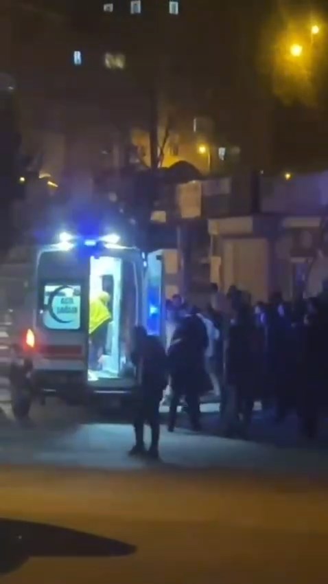 Artuklu İlçesinde İki Grup Arasında Çıkan Silahlı Kavgada Ağır Yaralanan