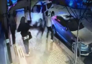 &nbsp; Savrulan Motosiklet Sürücüsü Yayaya Çarptı, Kaza Kameraya Yansıdı Tekirdağ’ın