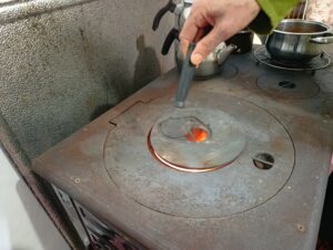 &nbsp; TMMOB: Kömür ve Uygunsuz Yakıtlar Solunum Hastalıklarını Tetikliyor Havaların