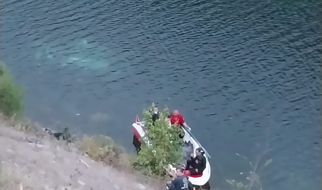 &nbsp; Kızılırmak’a Uçan Otomobilin Sürücüsü Dr. Serdar Kıyak, Tutuklu Bulunduğu