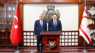 &nbsp; Öztürkler Rize’de Konuştu: ‘Kıbrıs Türk Halkının Mücadelesinin Arkasında Türkiye