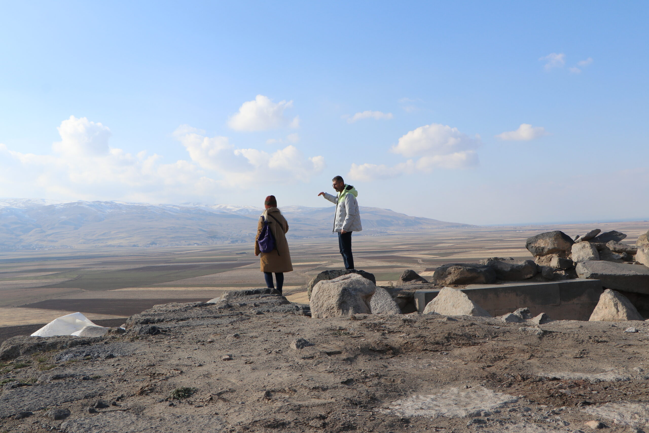 Van’ın Muradiye İlçesindeki Körzüt Kalesi Kazılarında, Bölgedeki Tüm Yazıtların Kaynağının