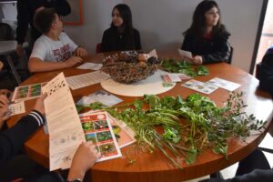 &nbsp; “Bilinmeyen Miras” Projesi Atina’da Anlatılacak İzmir’de lise öğrencilerinden oluşan