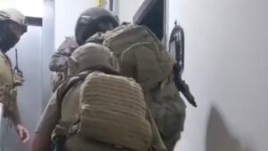 İş İnsanlarını ve Eğlence Mekanlarını Tehdit Eden Suç Örgütü Çökertildi