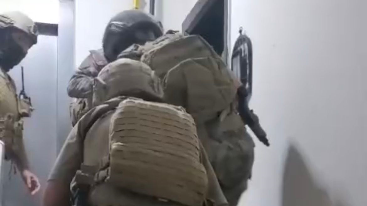 İş İnsanlarını ve Eğlence Mekanlarını Tehdit Eden Suç Örgütü Çökertildi