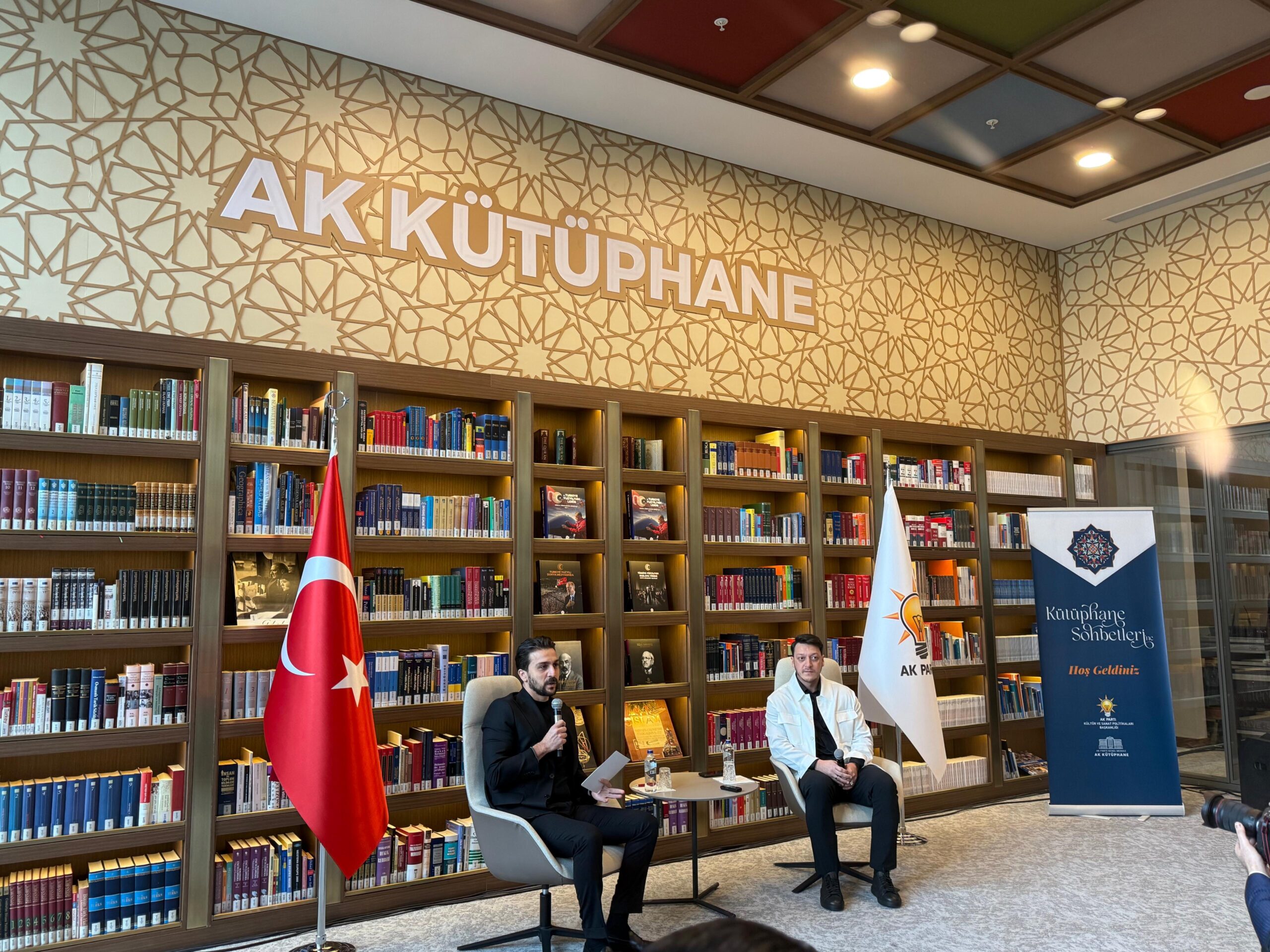 &nbsp; Özil: Aile Bağlarını Korumanın Önemi ve Gurbetçilerin Yaşadıkları AK