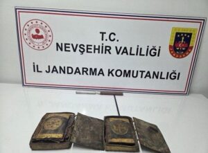 Nevşehir’de jandarma ekipleri tarafından durdurulan bir otomobilin koltuk döşemeleri altına