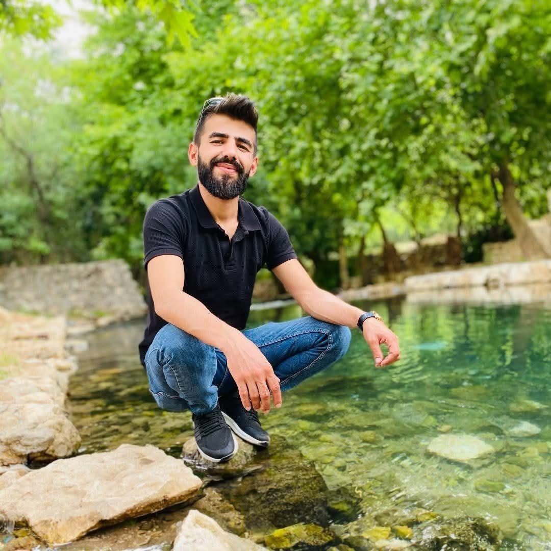 &nbsp; Park Halindeki Otomobilde Başından Vurulmuş Halde Bulundu Mardin’in Midyat