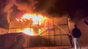 &nbsp; Halilbey Mahallesi’ndeki Şantiyede Gece Saatlerinde Yangın Çıktı Hatay’ın Belen