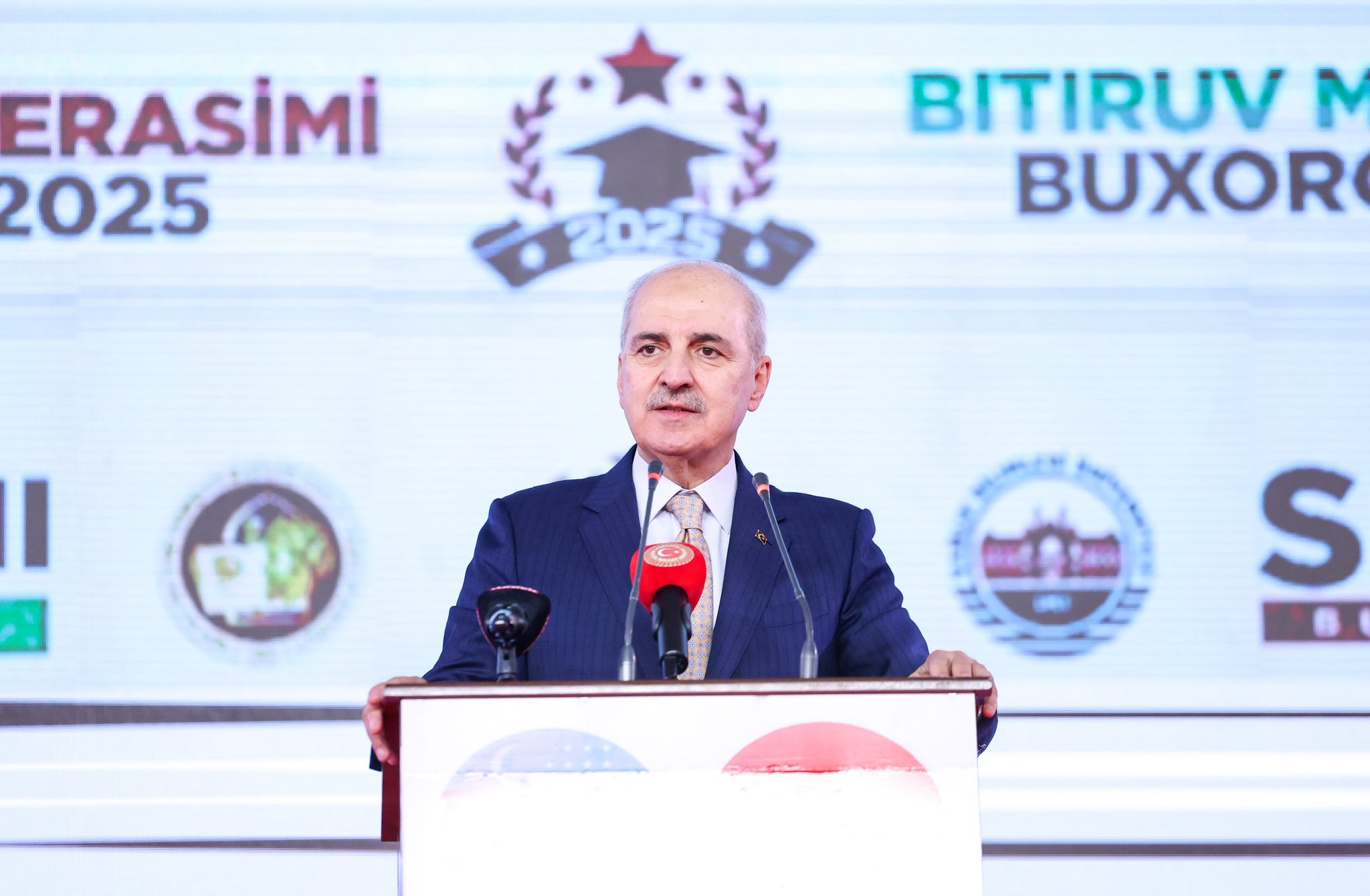 &nbsp; Buhara’da Mezuniyet Törenine Katıldı TBMM Başkanı Numan Kurtulmuş, resmi