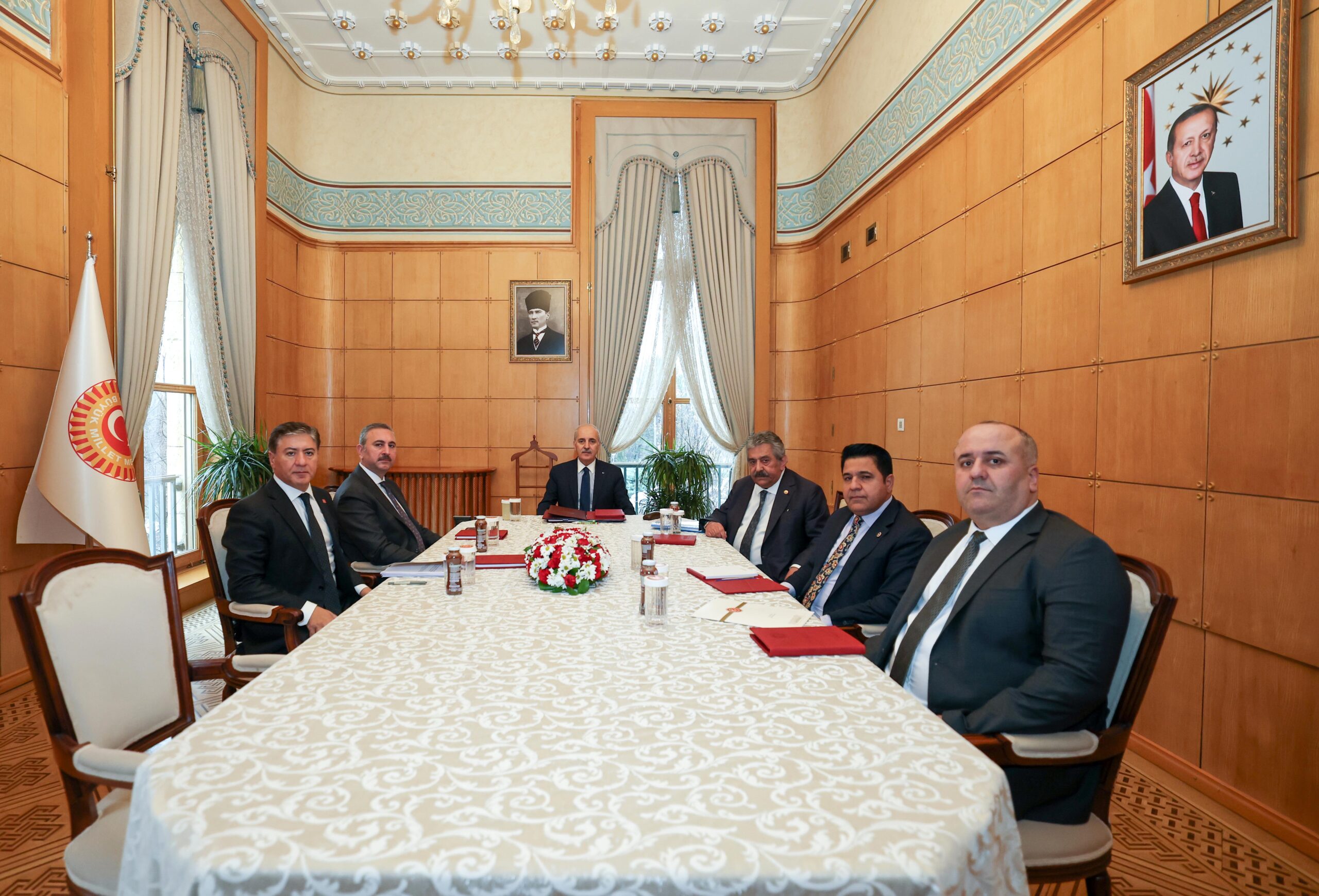 Meclis çatısı altında kurulan Milli Dayanışma, Kardeşlik ve Demokrasi Komisyonu