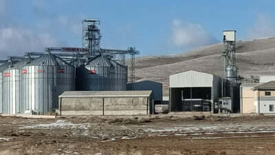 Konya’nın Yunak İlçesinde Toprak Mahsulleri Ofisi’ne (TMO) Ait 40 Ton