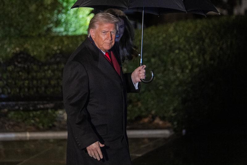 &nbsp; Trump, Fed Başkanı Powell ve Yönetim Kurulu Üyelerine Eleştirilerini