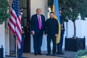 ABD Başkanı Trump ve Ukrayna Lideri Zelenskiy, Savaşın Geleceğini Florida’da