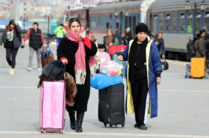 Tahran Tren Seferleri Sayıyı Artırdı: Yıl Sonu Hedefi Milyona Yaklaştı