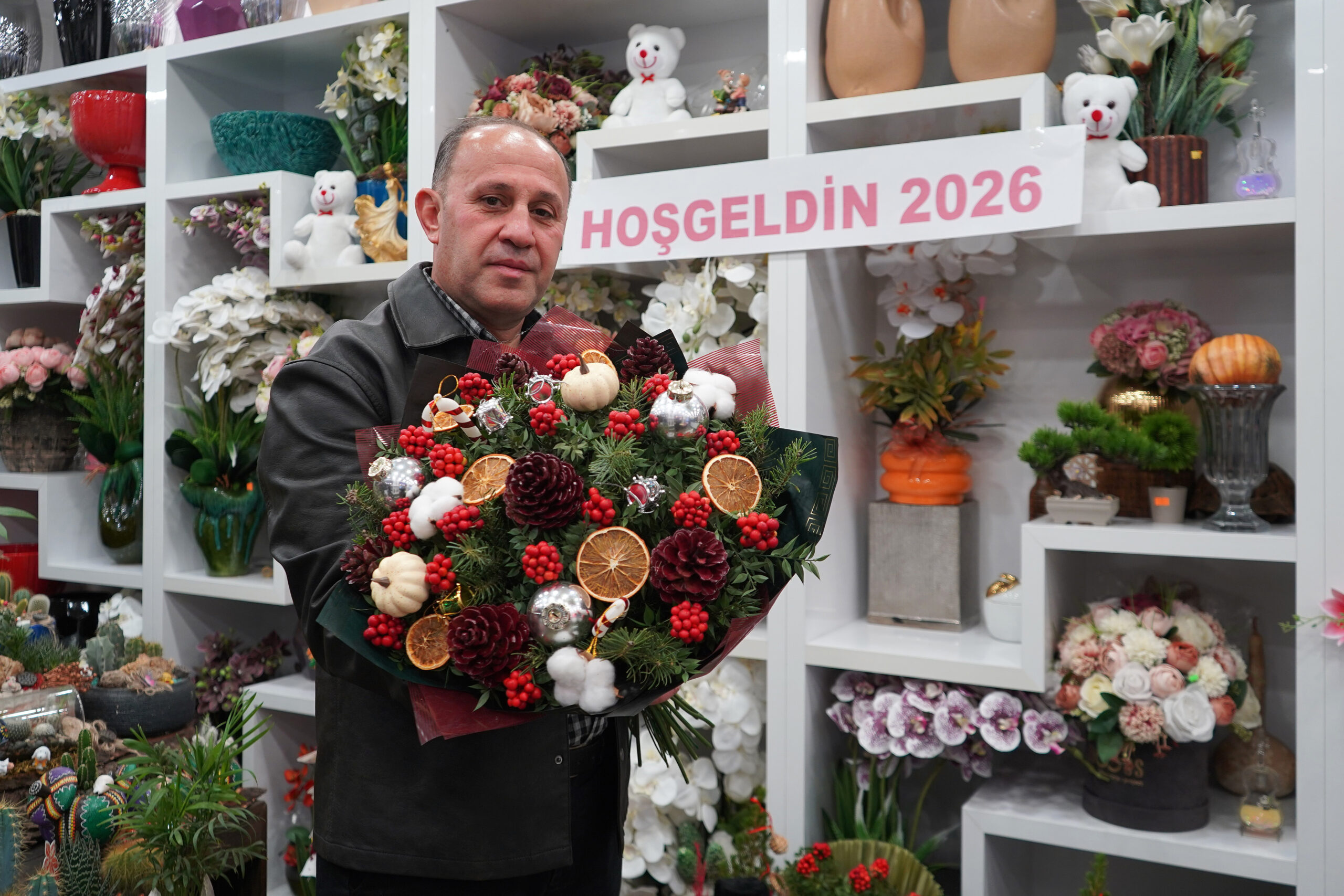 Kırmızı Aşkı, Yeşil Umudu Simgeliyor: Kokina Demeti 500 Liradan Satışa