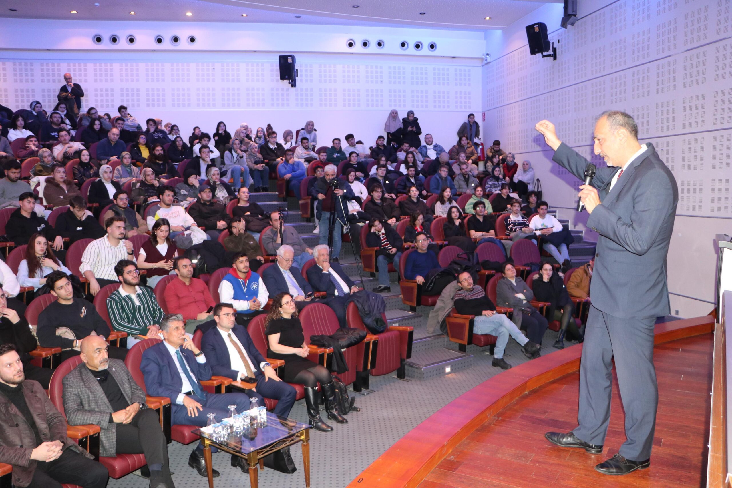 &nbsp; Ticari Uzay, Geleceğin Sektörü Olarak Öne Çıkıyor Erzurum Atatürk