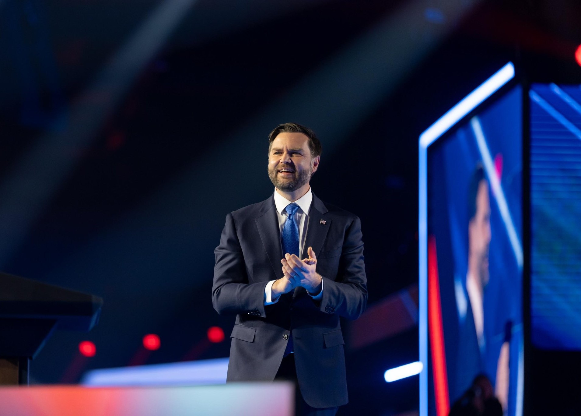 Cincinnati’deki Konuta Düzenlenen Saldırıda Camlar Kırıldı, Bir Şüpheli Gözaltına Alındı