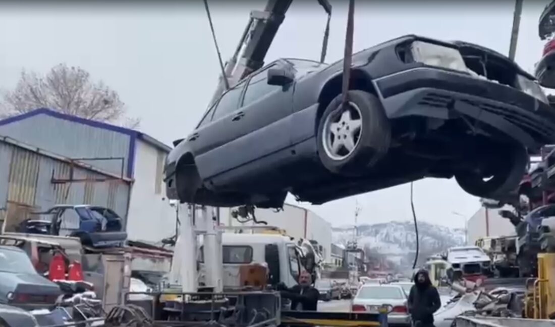 Ankara’da yurt dışından getirilen araçları parçalayarak piyasaya sürdüğü iddia edilen
