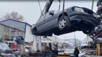 Ankara’da yurt dışından getirilen araçları parçalayarak piyasaya sürdüğü iddia edilen