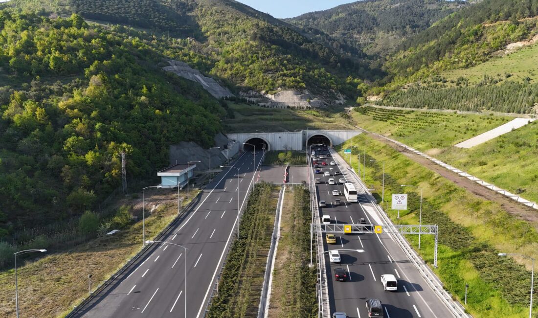 Bakan Uraloğlu Ulaşım Verilerini Açıkladı: Araç Hareketliliği Rekor Seviyeye Ulaştı