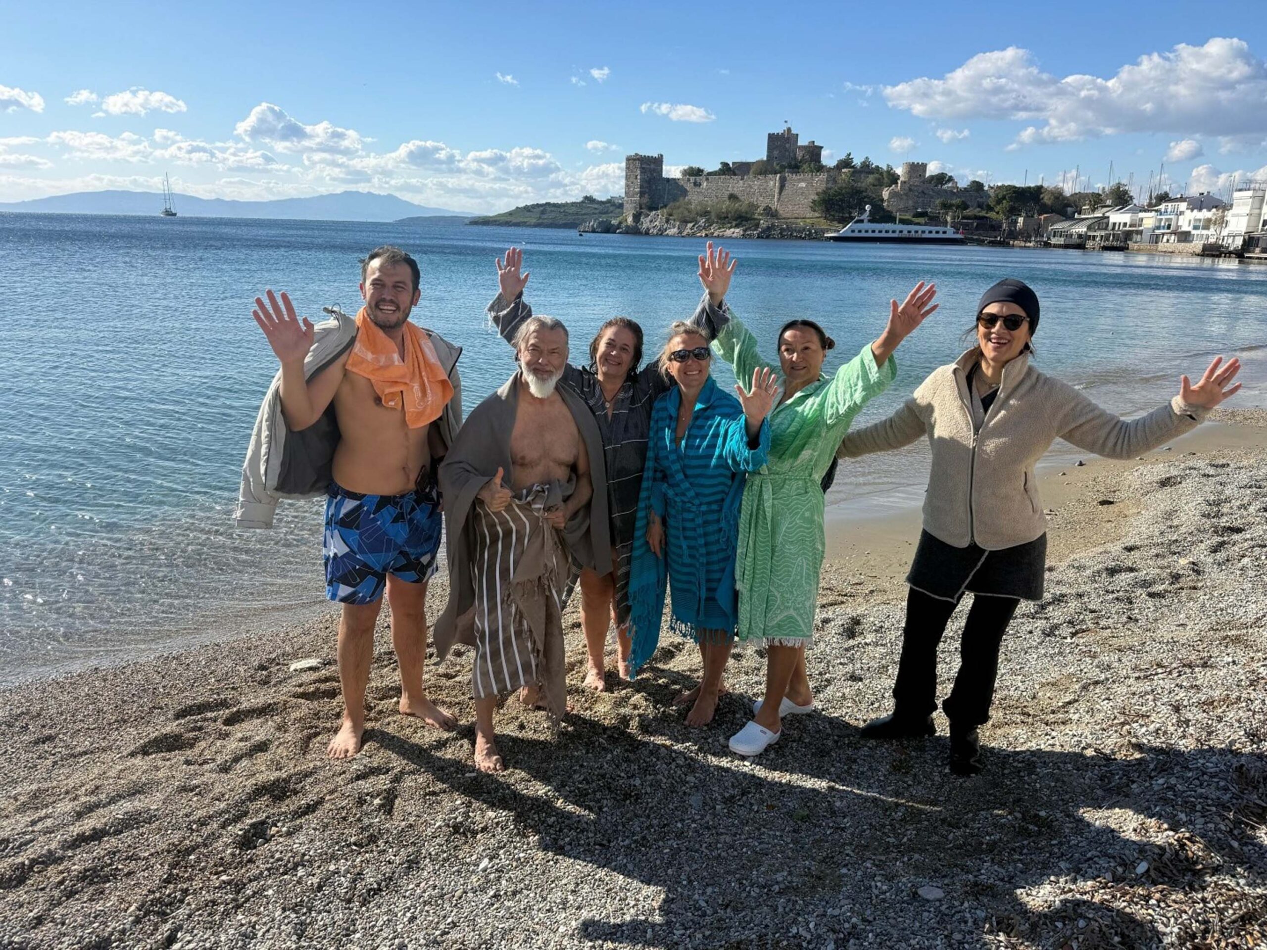 Hava Sıcaklığının 7 Dereceye Kadar Düştüğü Bodrum ve Milas’ta Vatandaşlar