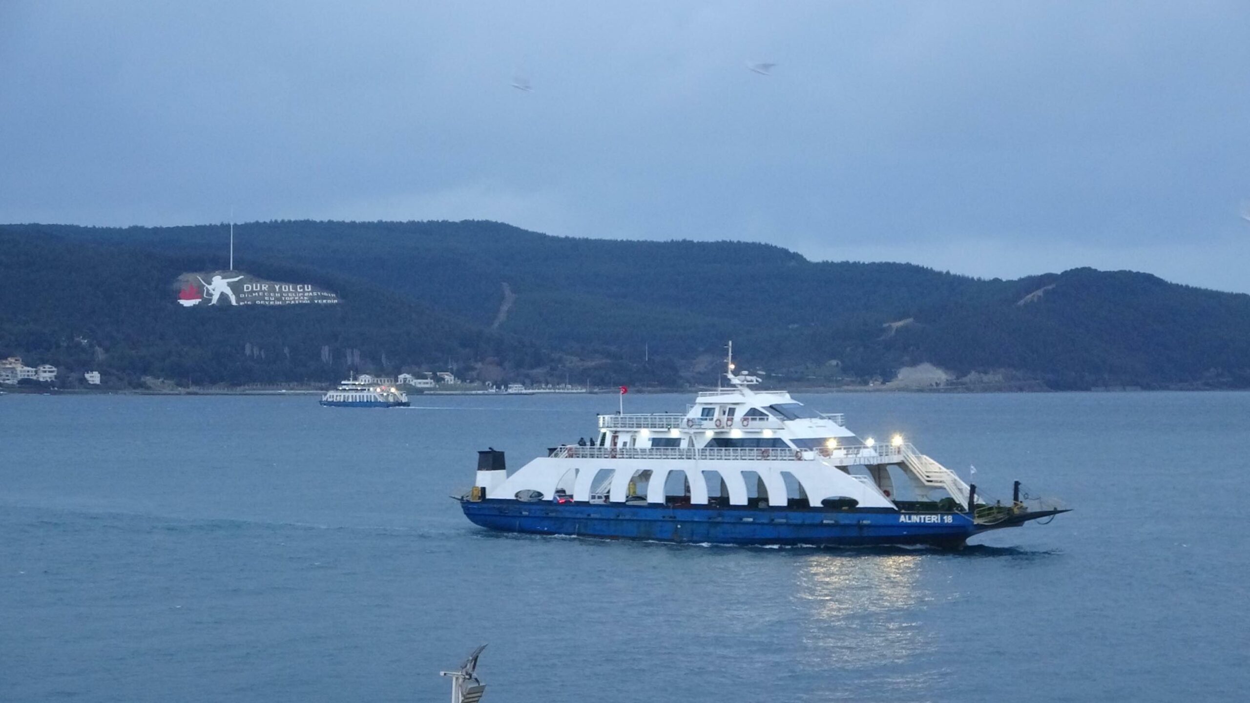 Lodos Fırtınası Etkisini Kaybetti; Deniz Trafiği Normale Döndü Çanakkale’de hafta