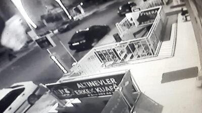 Kocaeli’nin Körfez ilçesinde sabah saatlerinden itibaren etkili olan kuvvetli rüzgar,