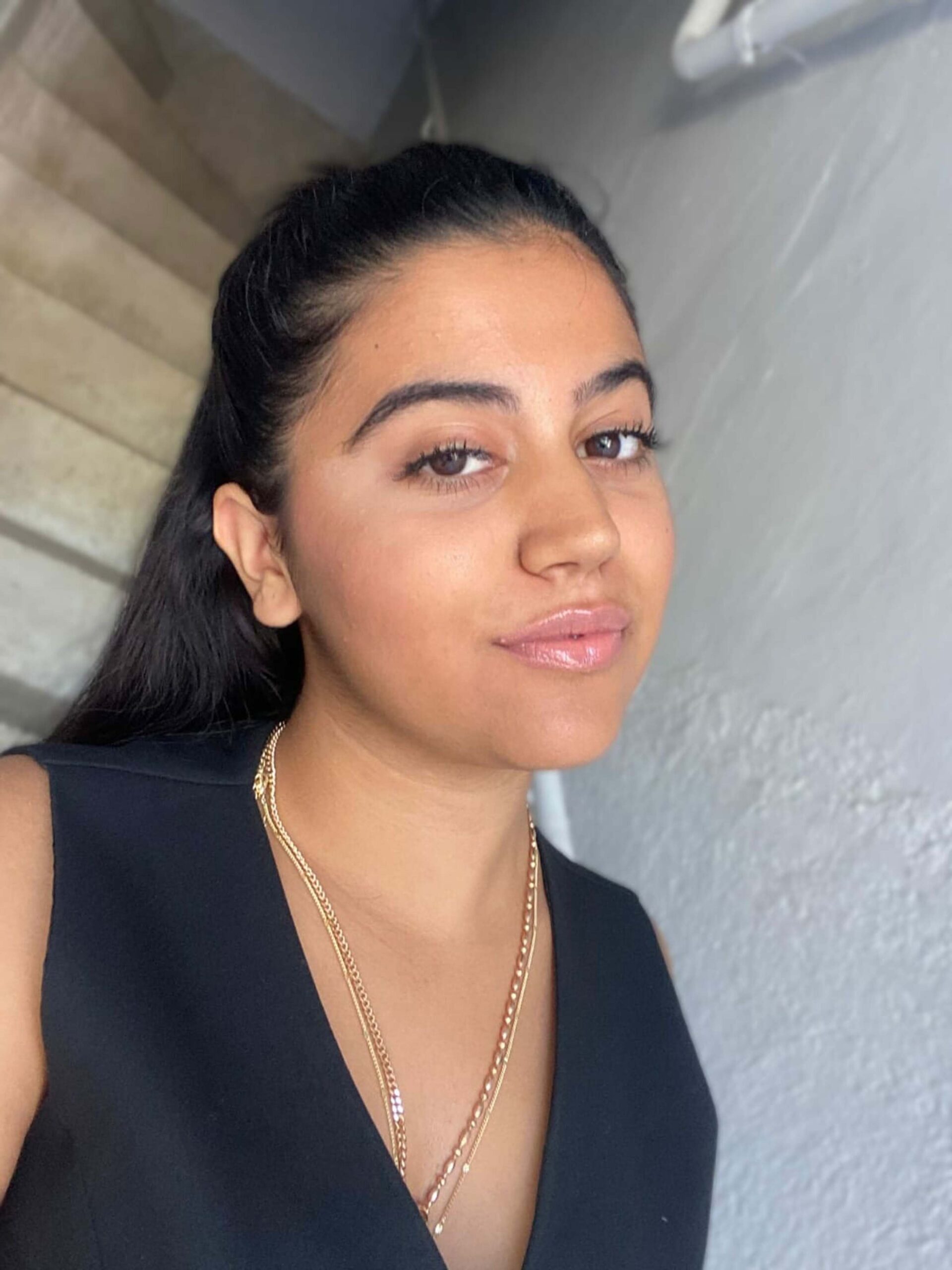 İzmir’in Buca ilçesinde evinde asılı bulunan 18 yaşındaki Dilan Geyik’in,