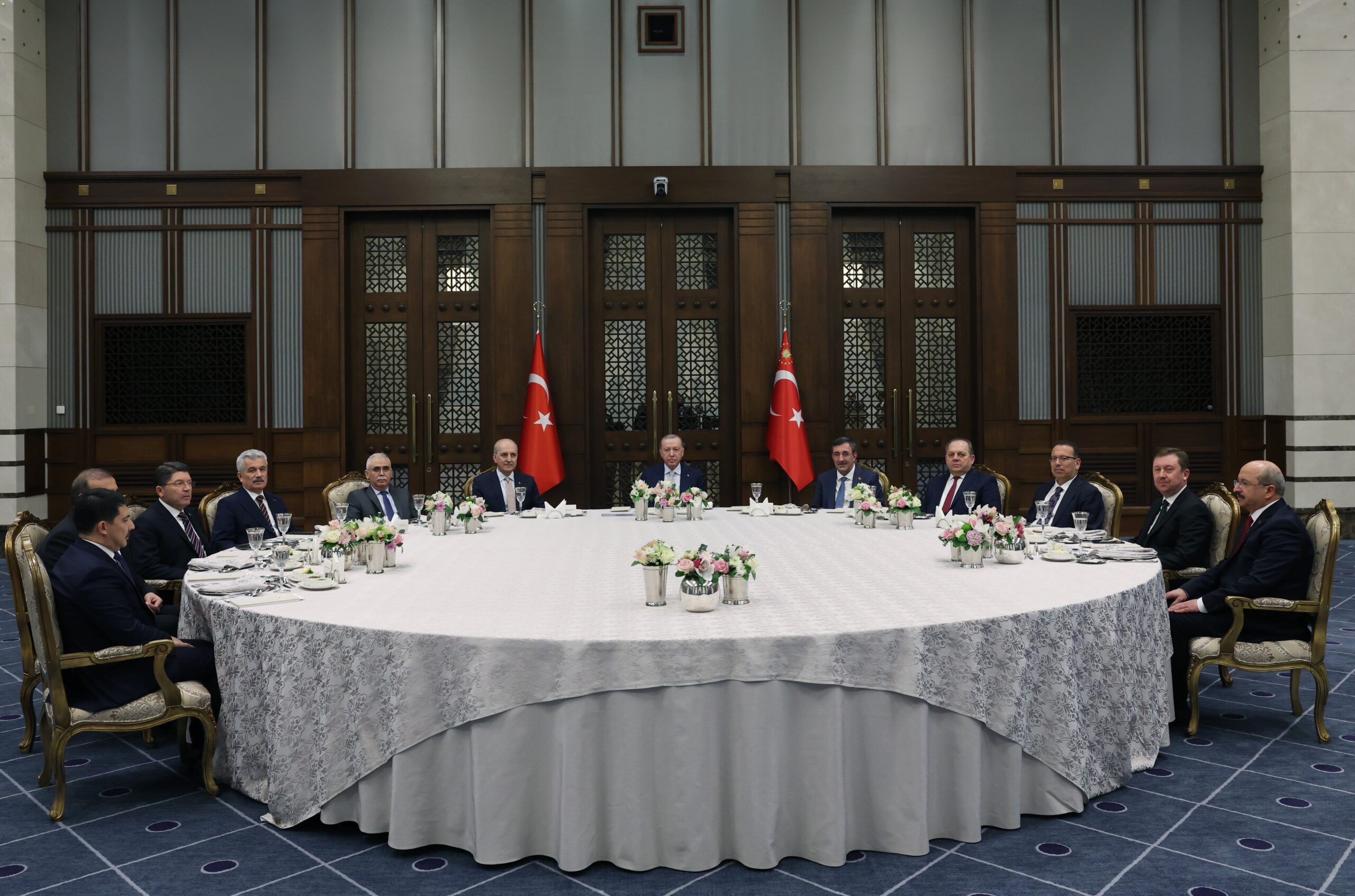 Cumhurbaşkanı Recep Tayyip Erdoğan, yasama, yürütme ve yargı organlarının temsilcileri