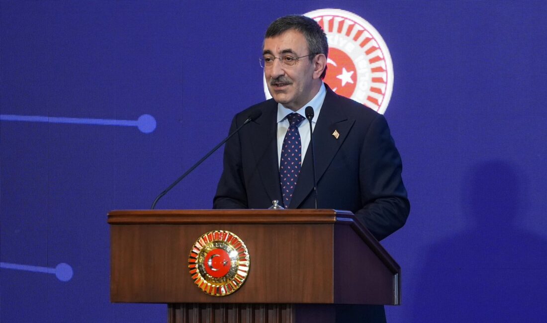 Cumhurbaşkanı Yardımcısı Cevdet Yılmaz, Türkiye’nin savunma sanayiinde katettiği mesafeyi ve