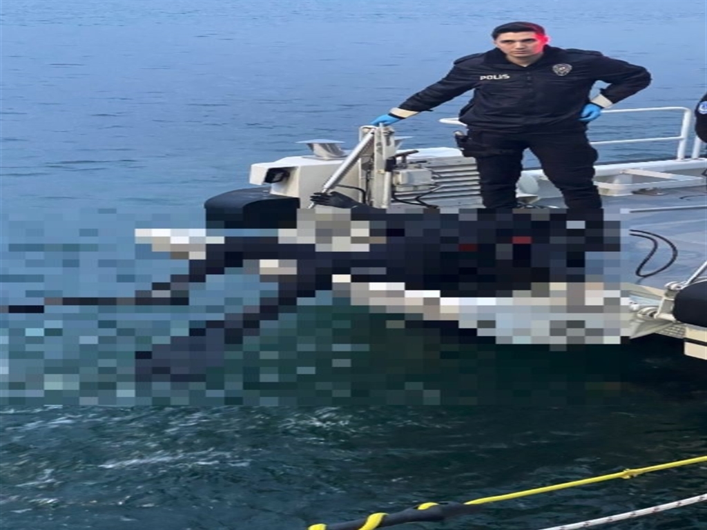 Başiskele ilçesi sahilinde balıkçılar tarafından bulunan dalgıç kıyafetli cesedin, Aralık