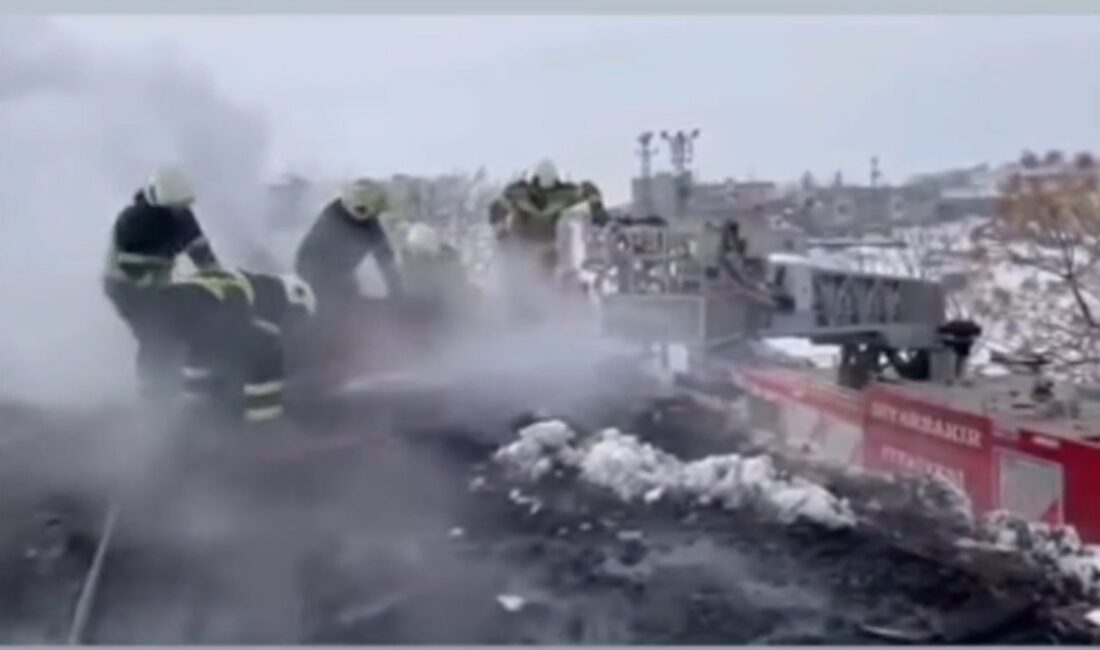 Çınar’da Sobadan Çıkan Kıvılcım Okulun Çatısını Tutuşturdu Diyarbakır’ın Çınar ilçesinde