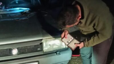 Araç Farıyla Avlanan 4 Şahıs Yakalandı, Otomobil ve Tüfeklerine El