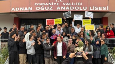 Osmaniye’de 40 Yıl Boyunca Binlerce Öğrenci Yetiştiren Edebiyat Öğretmeni Nihat