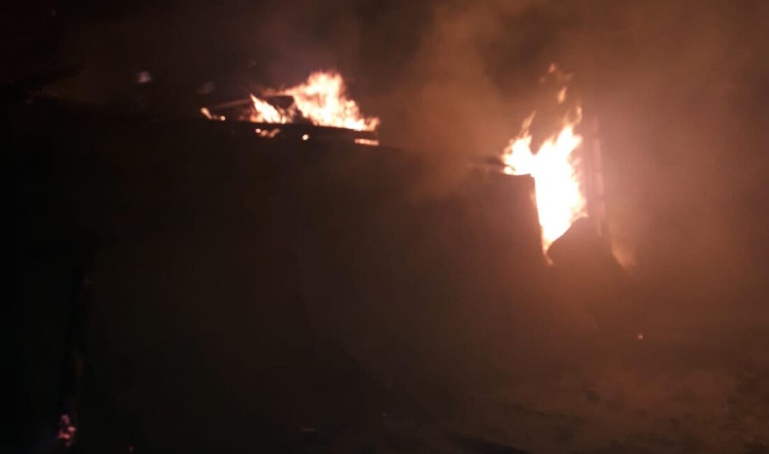 Erzurum’un Uzundere ilçesine bağlı kırsal Yayla Mahallesi’nde sabah saatlerinde çıkan