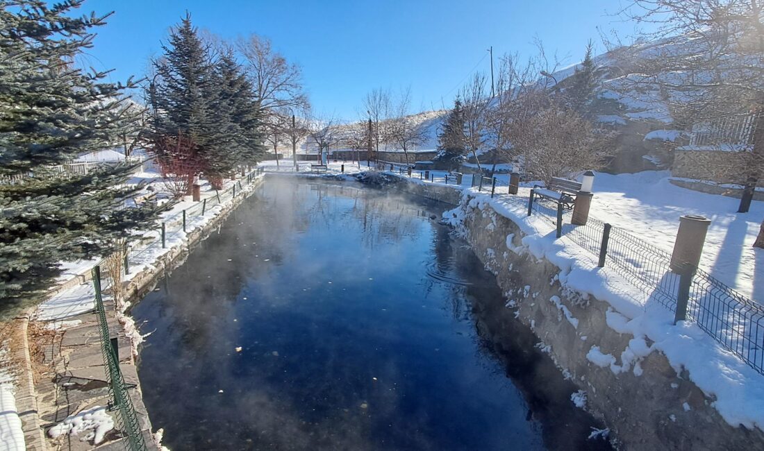 Erzurum’da etkili olan Sibirya soğukları hayatı durma noktasına getirirken, termometrelerin